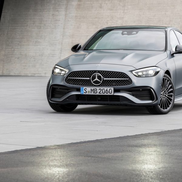 벤츠 C클래스 Mercedes-Benz C-Klasse, 2021, Selenitgrau magno, Leder zweifarbig Sienabraun/Schwarz
Mercedes-Benz C-Class, 2021, selenite grey magno, siena brown/black leather